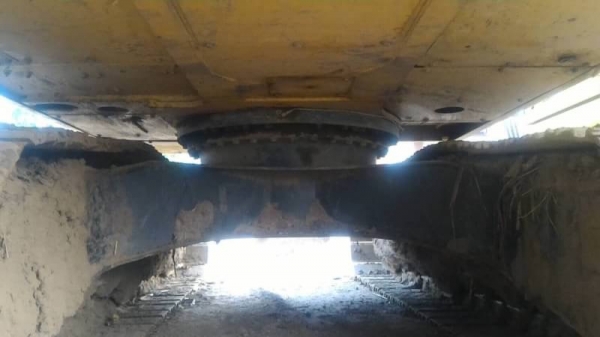 KOMATSU PC200-8MO ราคา 2,150,000 บาท 8,xxx ชั่วโมง เครื่องดี โช่หนา เอวแน่น ไฟฟ้าครบ เอกสารเล่มทะเบียน  รถอยู่ จ.นครปฐม โทร 098-1862844 ไอดีไลน์ ja5657