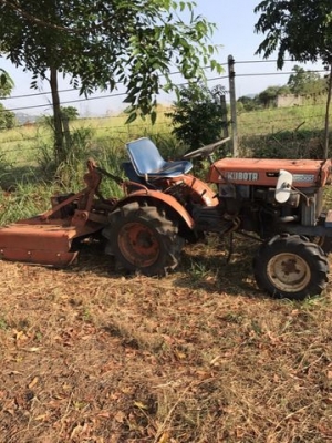 ขายด่วน รถไถ 2สูบ 2เพลา พร้อมที่ตัดหย้า ขายเพียง. 50000