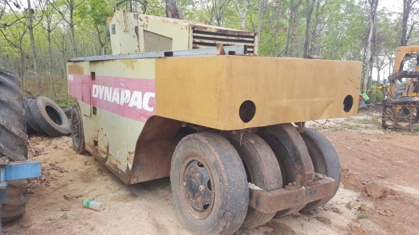 ขาย รถบด ล้อยาง 9 ล้อ DYNAPAC CP20 สภาพใช้งานได้ปกติ ราคาต่อรองได้ครับ