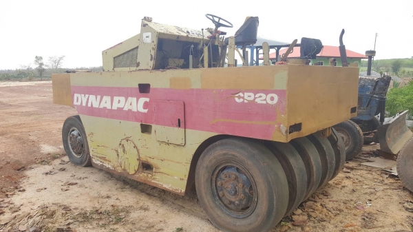 ขาย รถบด ล้อยาง 9 ล้อ DYNAPAC CP20 สภาพใช้งานได้ปกติ ราคาต่อรองได้ครับ