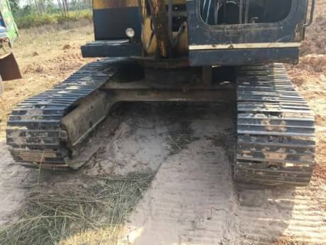 KOMATSU PC60-3