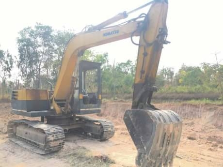 KOMATSU PC60-3