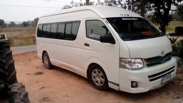 TOYOTA COMMUTER 2.5 D4D เกียร์MT ปี 2012 ปี 55 ทะเบียนพร้อม ดู ทีจ. หนองบัวลำภู ขายด่วน ราคา 720000 บาท วันทูคอล 0986683479 dtac 094 2839369 สิทธิ์ คับ TOYOTA COMMUTER 2.5 D4D เกียร์MT ปี 2012 ปี 55 ทะเบียนพร้อม ดู ทีจ. หนองบัวลำภู ขายด่วน ราคา 720000 บาท วันทูคอล 0986683479 dtac 094 2839369 สิทธิ์ คับ