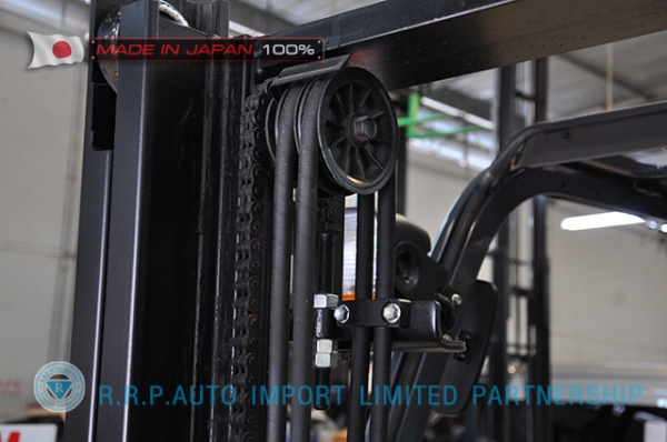 ขายรถโฟล์คลิฟท์มือสอง TOYOTA รุ่น 8FD14-11009 นำเข้าจากประเทศญี่ปุ่น 100\% ไม่เคยใช้งานในไทย