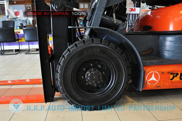 ขายรถโฟล์คลิฟท์มือสอง TOYOTA รุ่น 6FG20-12243 ราคา 195,000 บาท  นำเข้าจากประเทศญี่ปุ่น 100\% ไม่เคยใช้งานในไทย