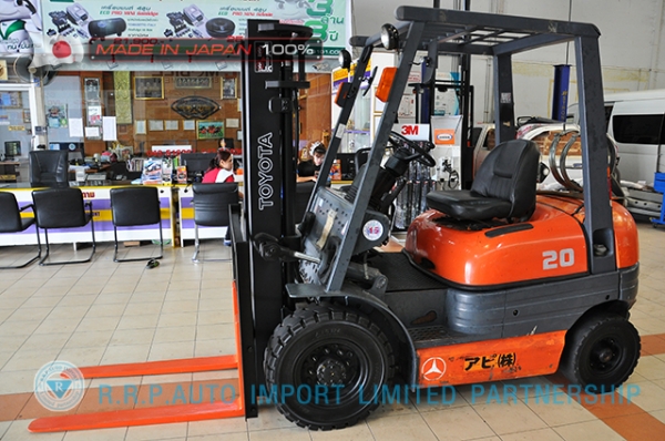 ขายรถโฟล์คลิฟท์มือสอง TOYOTA รุ่น 6FG20-12243 ราคา 195,000 บาท  นำเข้าจากประเทศญี่ปุ่น 100\% ไม่เคยใช้งานในไทย