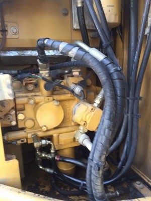 ขายCATERPILLAR 313CCR  สภาพสวย  เครื่องปั๊มดี  ชั่วโมงน้อย  แทรคใหญ่  เอกสารครบ  ลองระบบกันได้ทุกวัน  โทร  089-3818694  ดวงนภา