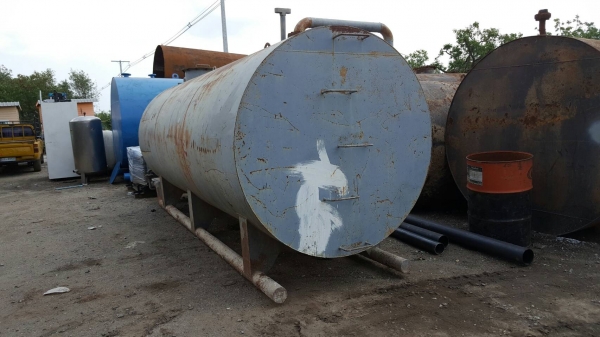 ถังน้ำมันขนาด 10660 ลิตรเข้ามาใหม่ รอเก็บงาน