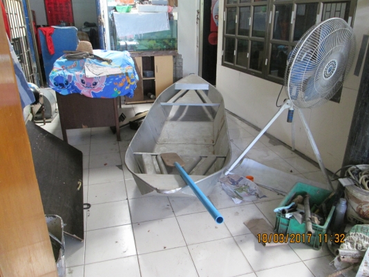 ขายเรือ  สภาพใหม่แข็งแรง ราคาถูก  ลงเครื่องได้เลยครับ