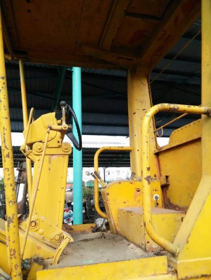 รถเกรด cat 120G รถเกรด cat 120G