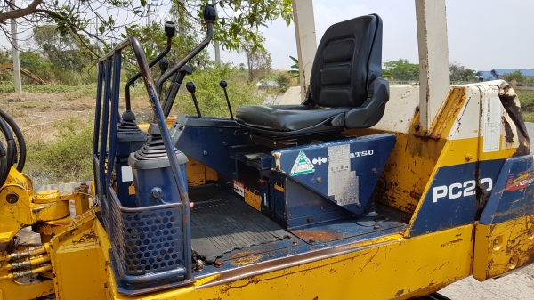 ขายด่วนรถแบคโฮKUBOTA-RX303Sออโต้คันเร่งคอลโทลสั้นปั้มนี้วปั้มแรงประหยัดชั่วโม่งทำงานน้อยแค่5,488รถนอกเพิ่งนำเข้ามาใหม่ยังไม่เคยใช้งานในเมืองไทยเลย