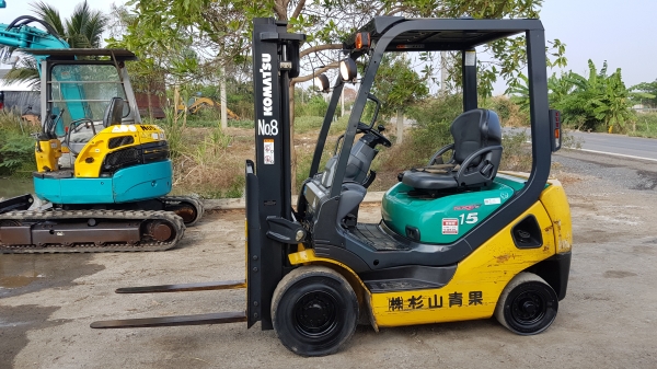 ขายด่วนรถยกKOMATSU FG15-20ยก1.5ตันยกสูง3เมตรยางตัน4เส้นตัวใหม่ล่าสูดรถนอกนำเข้ายังไม่เคยใช้งานในเมืองไทยเลย