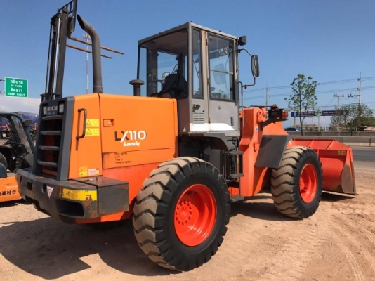 ขายรถตักล้อยาง HITACHI LX110-7 (เทียบเท่า WA200) รถนอกนำเข้าเองจากญี่ปุ่น สภาพสวยพร้อมใช้งาน มีVDOการทำงานครับ ขายรถตักล้อยาง HITACHI LX110-7 (เทียบเท่า WA200) รถนอกนำเข้าเองจากญี่ปุ่น สภาพสวยพร้อมใช้งาน มีVDOการทำงานครับ
