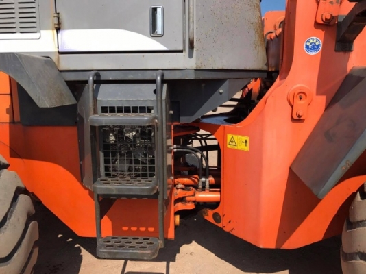 ขายรถตักล้อยาง HITACHI LX110-7 (เทียบเท่า WA200) รถนอกนำเข้าเองจากญี่ปุ่น สภาพสวยพร้อมใช้งาน มีVDOการทำงานครับ ขายรถตักล้อยาง HITACHI LX110-7 (เทียบเท่า WA200) รถนอกนำเข้าเองจากญี่ปุ่น สภาพสวยพร้อมใช้งาน มีVDOการทำงานครับ