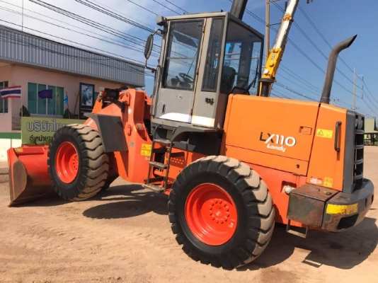 ขายรถตักล้อยาง HITACHI LX110-7 (เทียบเท่า WA200) รถนอกนำเข้าเองจากญี่ปุ่น สภาพสวยพร้อมใช้งาน มีVDOการทำงานครับ ขายรถตักล้อยาง HITACHI LX110-7 (เทียบเท่า WA200) รถนอกนำเข้าเองจากญี่ปุ่น สภาพสวยพร้อมใช้งาน มีVDOการทำงานครับ