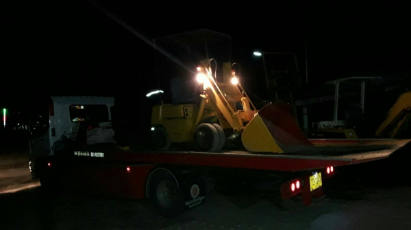 ขายด่วนรถตักยกดีเซลTOYOTA4FD1.0ตักยก1.ตันยางหน้าคู้รถนอกเพื่งนำเข้ามายังไม่เคยใช้งานในเมืองไทยเลย