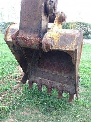 ขายรถขุดแบ็คโฮ KOMATSU PC200-3  สภาพเก่านอกเครื่องเปลื่ยนแต่เปนรุ่นเดิม เครื่องเก่าแถมให้เป็นอะไหล่ ช่วงล่างเต็มแน่น เครื่องปั้มแรง เอกสารอินวอย ราคา290,000บ. สนใจ 083 560 1591 หรือ 090 349 4058 คอนโทรนสั้น