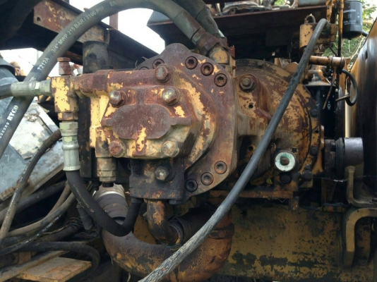 ขายรถขุดแบ็คโฮ KOMATSU PC200-3  สภาพเก่านอกเครื่องเปลื่ยนแต่เปนรุ่นเดิม เครื่องเก่าแถมให้เป็นอะไหล่ ช่วงล่างเต็มแน่น เครื่องปั้มแรง เอกสารอินวอย ราคา290,000บ. สนใจ 083 560 1591 หรือ 090 349 4058 คอนโทรนสั้น