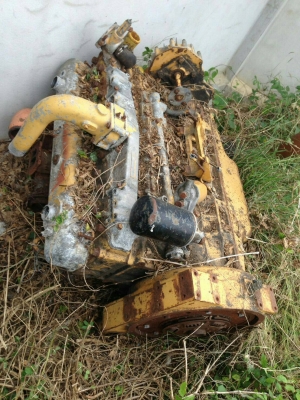 ขายรถขุดแบ็คโฮ KOMATSU PC200-3  สภาพเก่านอกเครื่องเปลื่ยนแต่เปนรุ่นเดิม เครื่องเก่าแถมให้เป็นอะไหล่ ช่วงล่างเต็มแน่น เครื่องปั้มแรง เอกสารอินวอย ราคา290,000บ. สนใจ 083 560 1591 หรือ 090 349 4058 คอนโทรนสั้น