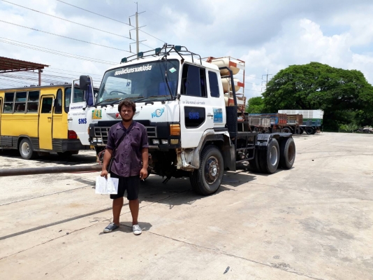 รถ 10 ล้อหัวลาก ยี่ห้อ HINO 285 แรงม้า เลขแชซซี FR289B ขับเคลื่อน 2 เพลา เบรคแห้ง หน้าหลัง 7 เกียร์ 