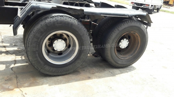 รถ 10 ล้อหัวลาก ยี่ห้อ HINO 285 แรงม้า เลขแชซซี FR289B ขับเคลื่อน 2 เพลา เบรคแห้ง หน้าหลัง 7 เกียร์ 