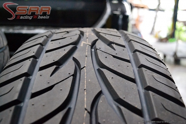 ยาง FALKEN TZ01 265/60R18 เส้นละ 5,000 บาท