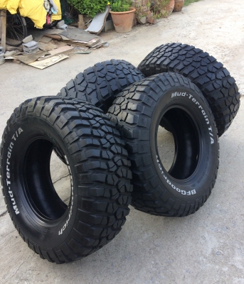 ขายยาง Mud BF KM 2 285/75/16 สวยๆ