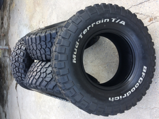 ขายยาง Mud BF KM 2 285/75/16 สวยๆ