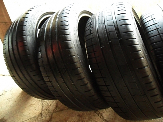 ยางซิ่ง17 มิชลิน 215-45-17ลงพื้นปลายปี14 ดอก8มิล