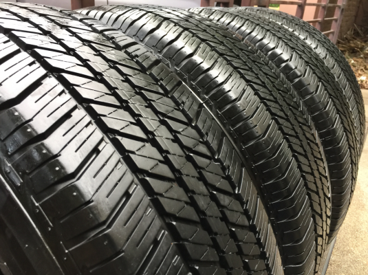 ยางถอดป้ายแดง Bridgestone 265 65 17 ปี15 ดอกเต็ม ไม่มีปะ เนื้อนิ่มๆ ใช้ยาว ราคาเร้าใจ ยางถอดป้ายแดง Bridgestone 265 65 17 ปี15 ดอกเต็ม ไม่มีปะ เนื้อนิ่มๆ ใช้ยาว ราคาเร้าใจ