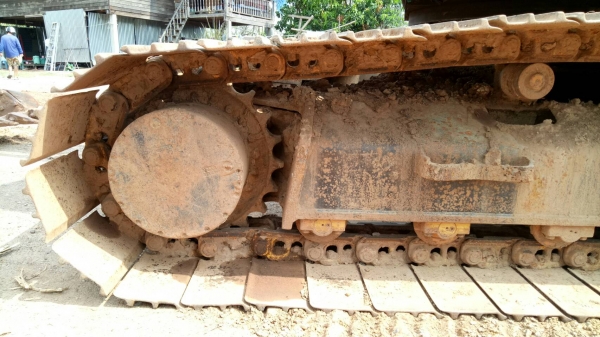 ขายด่วน KOBELCO SK200 MART-5 ธรรมดา สภาพพร้อมใช้งาน เครื่องปั้มดีเยี่ยม ไฟฟ้าครบ โซ่หนาทั้งสองข้าง รุลเลอร์เต็ม เอวแน่น แอร์เย็น รถทำงานเร็วไม่โหลด พร้อมลงงาน เอกสารเล่มทะเบียน