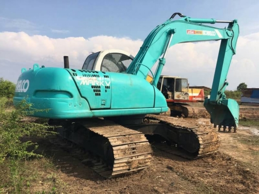 KOBELCO SK200 MARK 5 ธรรมดา 495,000 บาท เครื่องดี ปั้มแรง โช่หนา เอวแน่น (เฟื่องสวิงบิ่น 2 ล่อง ) ไฟฟ้าตัด เอกสารเล่มทะเบียน   รถอยู่ จ. สกลนคร โทร&amp;ไอดีไลน์ 0610710295