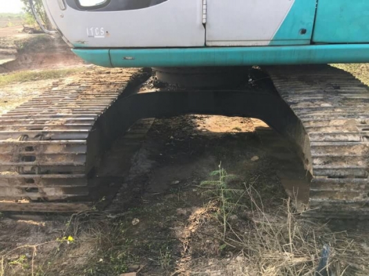 KOBELCO SK200 MARK 5 ธรรมดา 495,000 บาท เครื่องดี ปั้มแรง โช่หนา เอวแน่น (เฟื่องสวิงบิ่น 2 ล่อง ) ไฟฟ้าตัด เอกสารเล่มทะเบียน   รถอยู่ จ. สกลนคร โทร&amp;ไอดีไลน์ 0610710295