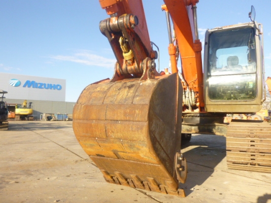 Hitachi ZX135US เก่าญี่ปุ่น ใบแทรค 70ซม. ปี2007