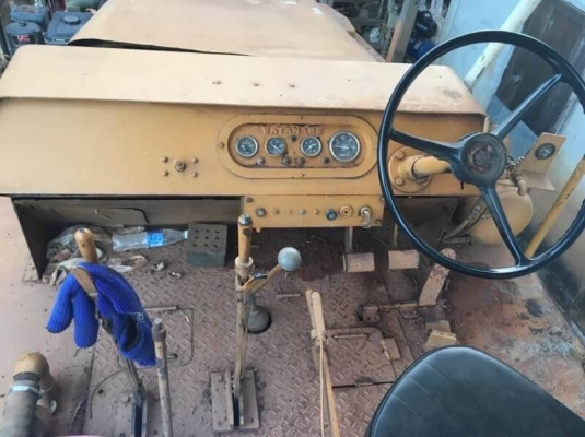 รถบดล้อยาง 9 ล้อ 235,000 บาท WATANABE WP902 เครื่องดี เกียร์ดี สภาพพร้อมใช้ เอกสารเล่มทะเบียน  รถอยู่ จ.นครราชสีมา โทร&amp;ไอดีไลน์ 0610710295