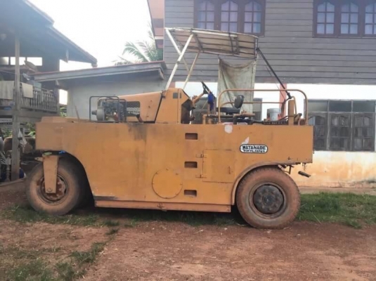 รถบดล้อยาง 9 ล้อ 235,000 บาท WATANABE WP902 เครื่องดี เกียร์ดี สภาพพร้อมใช้ เอกสารเล่มทะเบียน  รถอยู่ จ.นครราชสีมา โทร&amp;ไอดีไลน์ 0610710295