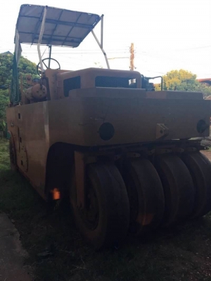 รถบดล้อยาง 9 ล้อ 235,000 บาท WATANABE WP902 เครื่องดี เกียร์ดี สภาพพร้อมใช้ เอกสารเล่มทะเบียน  รถอยู่ จ.นครราชสีมา โทร&amp;ไอดีไลน์ 0610710295