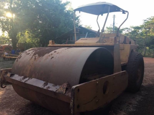 DYNAPAC CA25 เพลาเดียว 365,000 บาท เครื่องดี เกียร์ดี ระบบสั่นแรง เอกสารชื้อขาย  รถอยู่ จ.นครราชสีมา โทร&amp;ไอดีไลน์ 0610710295