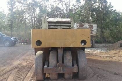 ขาย 255,000 รถบดล้อยาง 9 ล้อ DYNAPAC CP20 รถใช้งานอยู่ เครื่องดี ใช้งานได้ทุกระบบ เอกสารใบซื้อขาย  รถอยู่ จ.อุดรธานี  โทร&amp;ไอดีไลน์ 0610710295