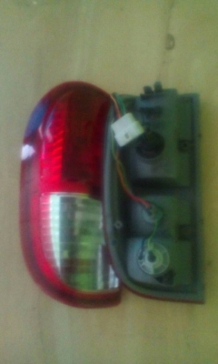 ขายไฟท้าย FORD สภาพ 100\% ขายไฟท้าย FORD สภาพ 100\%