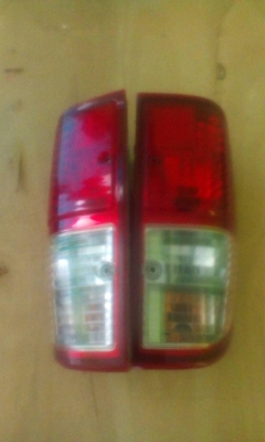 ขายไฟท้าย FORD  สภาพ 100\%