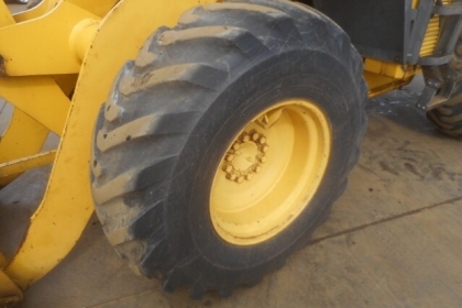 มาใหม่ครับ KOMATSU WA100-3 นำเข้าจากญี่ปุ่น โทร.090-986-2521 อ๊อบ
