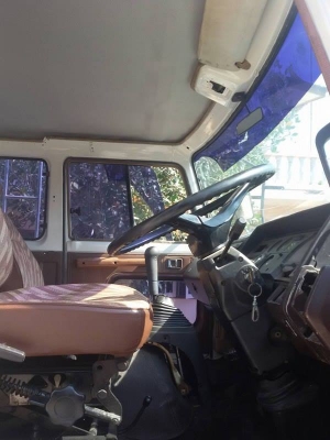 ขายรถสิบล้อ HINO หัวครัดซี  เครื่อง HO7C 185 เกียร์อินตัน
