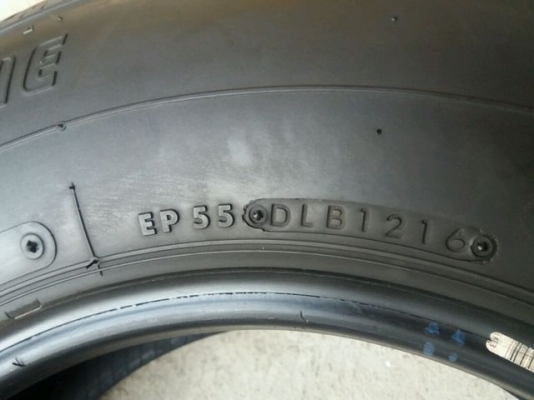 ขายยาง Bridgestone ถอดจากรถตู้ ขนาด 195 R15 ปี 16