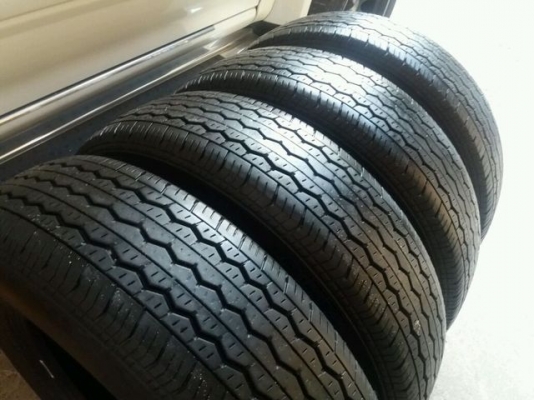 ขายยาง Bridgestone ถอดจากรถตู้ ขนาด 195 R15 ปี 16 ขายยาง Bridgestone ถอดจากรถตู้ ขนาด 195 R15 ปี 16