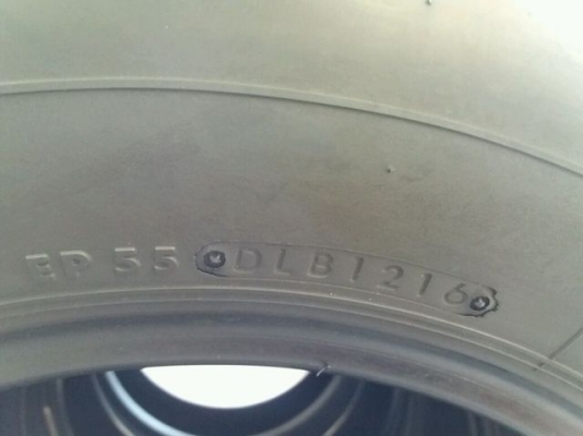 ขายยาง Bridgestone ถอดจากรถตู้ ขนาด 195 R15 ปี 16