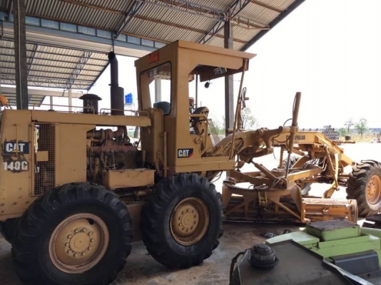 ขาย 2,350,000 บาท CATTERPILAR 140G ชีเรียล 5MD001773  เครื่องดี รับบไฮโดลิก ทำงานสมบูรฯ เอกสารเล่มทะเบียน  รถอยู่ จ.ร้อยเอ็ด โทร&amp;ไอดีไลน์ 0610710295