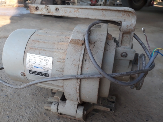 ขายมอเตอร์ไฟฟ้าจักรเย็บผ้าYoko  สวยๆพร้อมใช้งาน