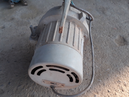 ขายมอเตอร์ไฟฟ้าจักรเย็บผ้าYoko  สวยๆพร้อมใช้งาน