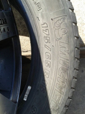 ขอบ15นิ้ว4รู100/114 พร้อมยาง ชุดนี้ ราคา 5800 บาท